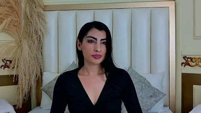 NinnaPiers online show from 07-06-26, 11:40