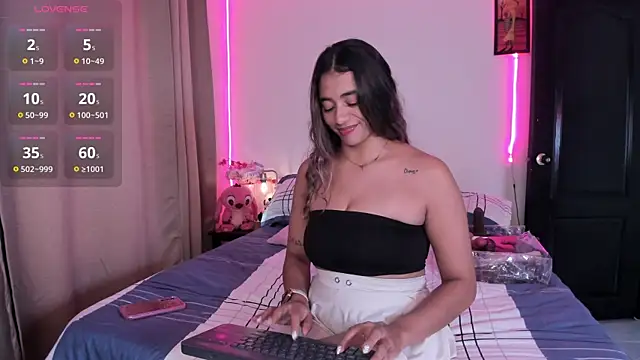 lexxa  online show from 12-15-25, 08:02