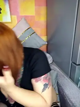 Very sly fox online show from 02-15-26, 08:49