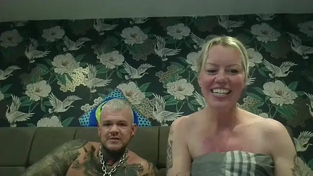 trans man and his dom online show from 02-19-26, 09:00