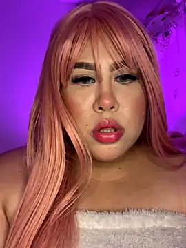 Mia Carters online show from 12-21-25, 01:02