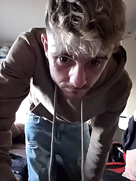 Snapshot of Dejvvvv95 chatting on 03-03-26, 05:08 Dejvvvv95 online show from 03-03-26, 05:08