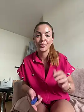 Snapshot of Carlafeet chatting on 07-02-26, 12:00 Carlafeet online show from 07-02-26, 12:00