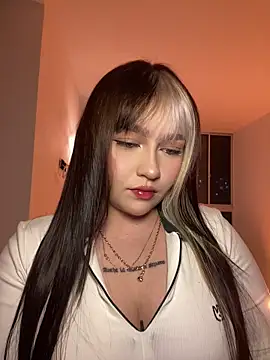 Daniela ruizz online show from 06-27-26, 02:49
