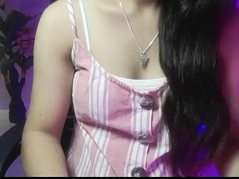 Snapshot of Isha_Lush chatting on 12-22-25, 05:26 Isha Lush online show from 12-22-25, 05:26