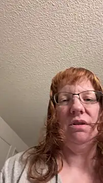 Lenaravenswood online show from 12-20-25, 06:42