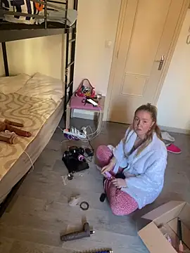 Vikml166 online show from 04-07-26, 03:01