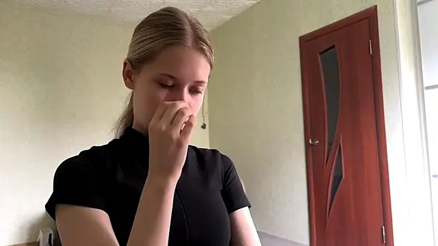ZaidaSchwarten online show from 05-22-26, 05:25
