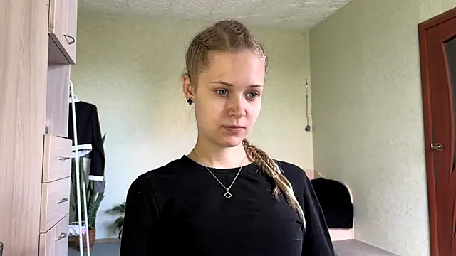 ZaidaSchwarten online show from 06-01-26, 07:10