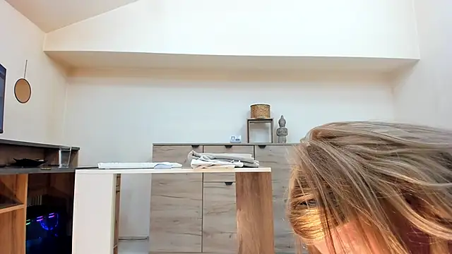 classy medea online show from 02-26-26, 01:04