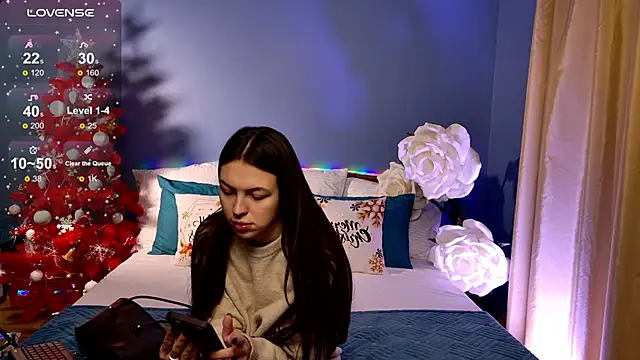 Snapshot of MaxinCarroll chatting on 01-14-26, 06:30 MaxinCarroll online show from 01-14-26, 06:30