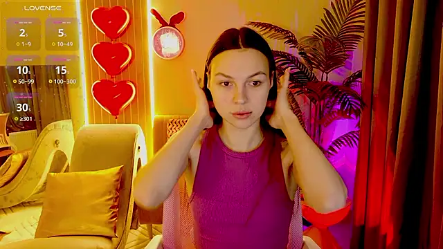 Snapshot of MaxinCarroll chatting on 02-18-26, 06:09 MaxinCarroll online show from 02-18-26, 06:09