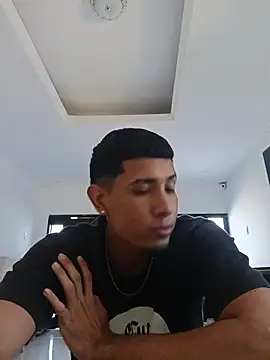 Liam Thomas online show from 12-22-25, 06:27