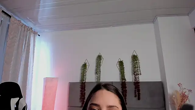 JulietaSnow online show from 05-17-26, 03:30