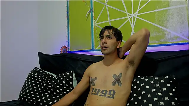 Snapshot of Lord_Apolo chatting on 02-10-26, 02:21 Lord Apolo online show from 02-10-26, 02:21