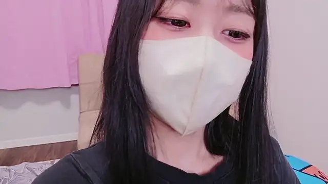 Snapshot of Ms-KARINA chatting on 03-12-26, 05:13 Ms-KARINA online show from 03-12-26, 05:13
