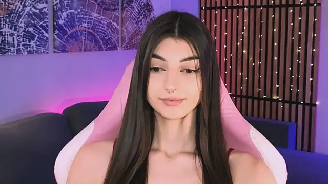 Snapshot of LilyShine_ chatting on 02-21-26, 02:40 LilyShine online show from 02-21-26, 02:40