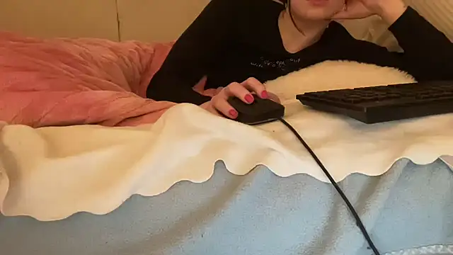 ijustturned18today online show from 02-16-26, 07:43