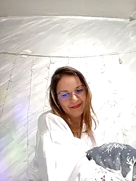 NikkyNatural online show from 12-18-25, 10:21