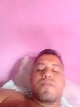 lesoley online show from 12-18-25, 03:40