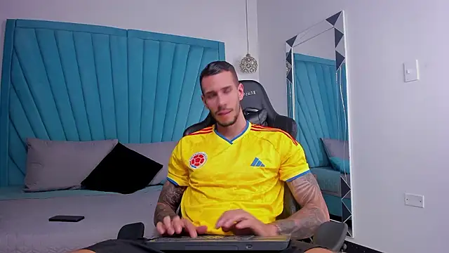 J king   online show from 03-26-26, 10:26