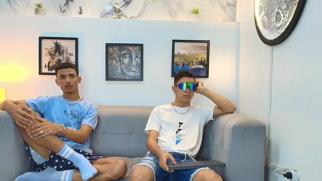 YOUNG GUYS1 online show from 12-23-25, 01:25