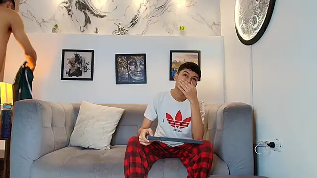 HORNY PRETTY online show from 04-16-26, 07:14