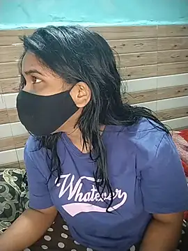 Snapshot of xoupleaura chatting on 01-16-26, 08:24 xoupleaura online show from 01-16-26, 08:24