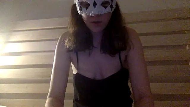 Snapshot of Palinchik chatting on 12-18-25, 08:04 Palinchik online show from 12-18-25, 08:04