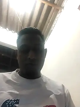 Snapshot of Mohandkim chatting on 04-25-26, 10:40 Mohandkim online show from 04-25-26, 10:40