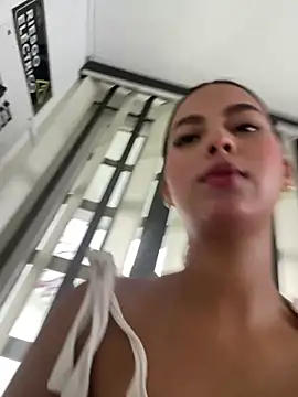 Valeria-escobar online show from 04-13-26, 01:38