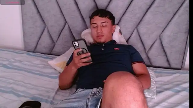 Snapshot of kyro_estrada chatting on 02-27-26, 09:59 kyro estrada online show from 02-27-26, 09:59