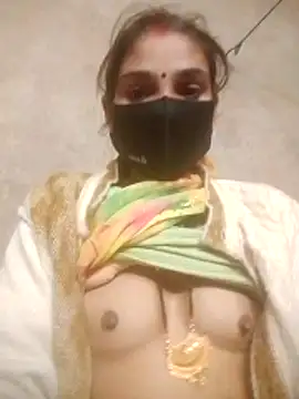 Snapshot of Laxmi9090 chatting on 02-05-26, 02:11 Laxmi9090 online show from 02-05-26, 02:11