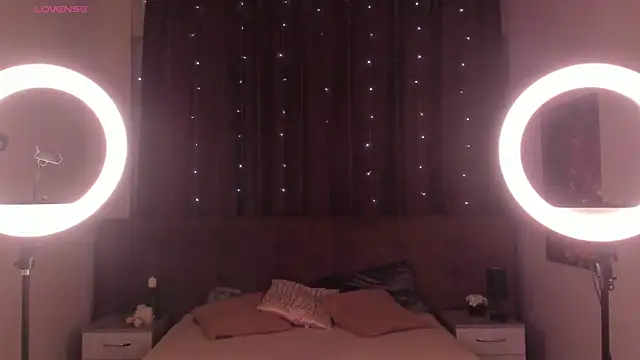 Snapshot of EmmaPratt chatting on 02-07-26, 12:58 EmmaPratt online show from 02-07-26, 12:58