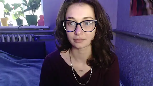 Snapshot of Angelik5371 chatting on 04-01-26, 02:03 Angelik5371 online show from 04-01-26, 02:03