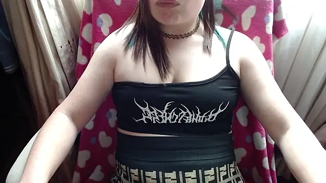 Snapshot of 666maskgirl chatting on 02-10-26, 05:28 666maskgirl online show from 02-10-26, 05:28