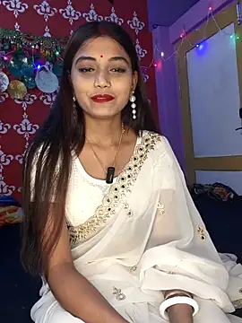 Snapshot of Sweet-priyaa chatting on 05-02-26, 09:14 Sweet-priyaa online show from 05-02-26, 09:14