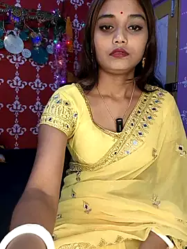 Snapshot of Sweet-priyaa chatting on 05-09-26, 09:03 Sweet-priyaa online show from 05-09-26, 09:03