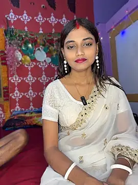 Snapshot of Sweet-priyaa chatting on 05-22-26, 08:53 Sweet-priyaa online show from 05-22-26, 08:53
