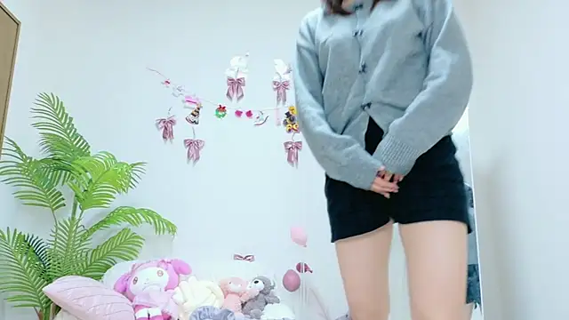 ayu-jpnk online show from 04-06-26, 12:06