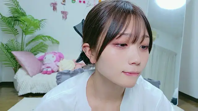 ayu-jpnk online show from 04-15-26, 11:39