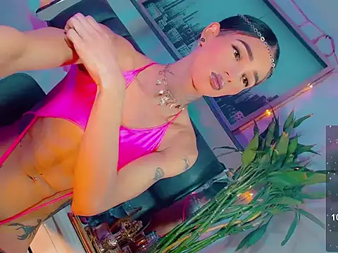 agathaferrer3 online show from 04-01-26, 01:41