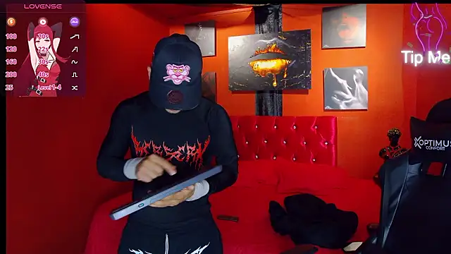 MagnusKnight  online show from 02-07-26, 04:27