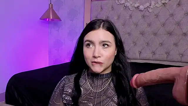 Snapshot of kylie_river chatting on 04-19-26, 06:10 kylie river online show from 04-19-26, 06:10
