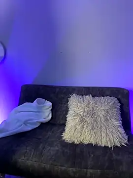 Lunaclarx online show from 12-18-25, 12:11