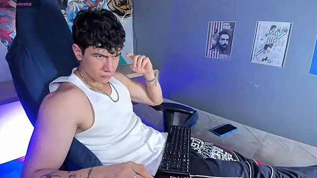 Criss Adams online show from 01-16-26, 02:37