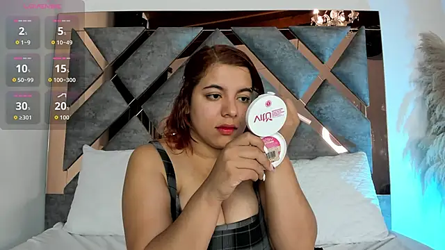 Cheerry Lee  online show from 12-19-25, 01:07