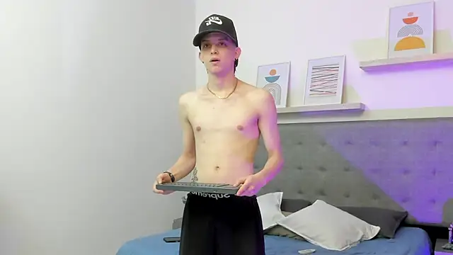 Snapshot of sebastamayo_ chatting on 02-12-26, 05:13 sebastamayo online show from 02-12-26, 05:13