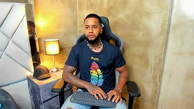 Snapshot of jay_jhonson01 chatting on 12-23-25, 03:04 jay jhonson01 online show from 12-23-25, 03:04