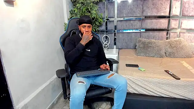 Snapshot of jay_jhonson01 chatting on 02-05-26, 03:33 jay jhonson01 online show from 02-05-26, 03:33